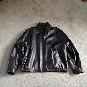 Men's Sleek Black Leather Bomber Jacket